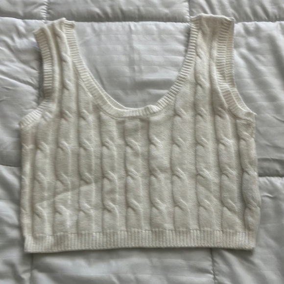 Forever 21 juniors women’s white top vest Size S - Picture 1 of 4